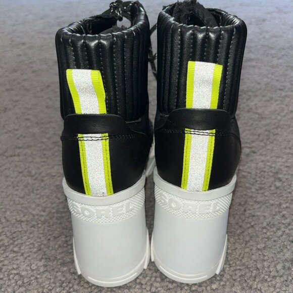 SOREL BREX HEEL COZY LACE-UP BOOTIE - FAUX SHEARLING  BLACK & WHITE EUC SIZE 7.5 - Picture 5 of 15